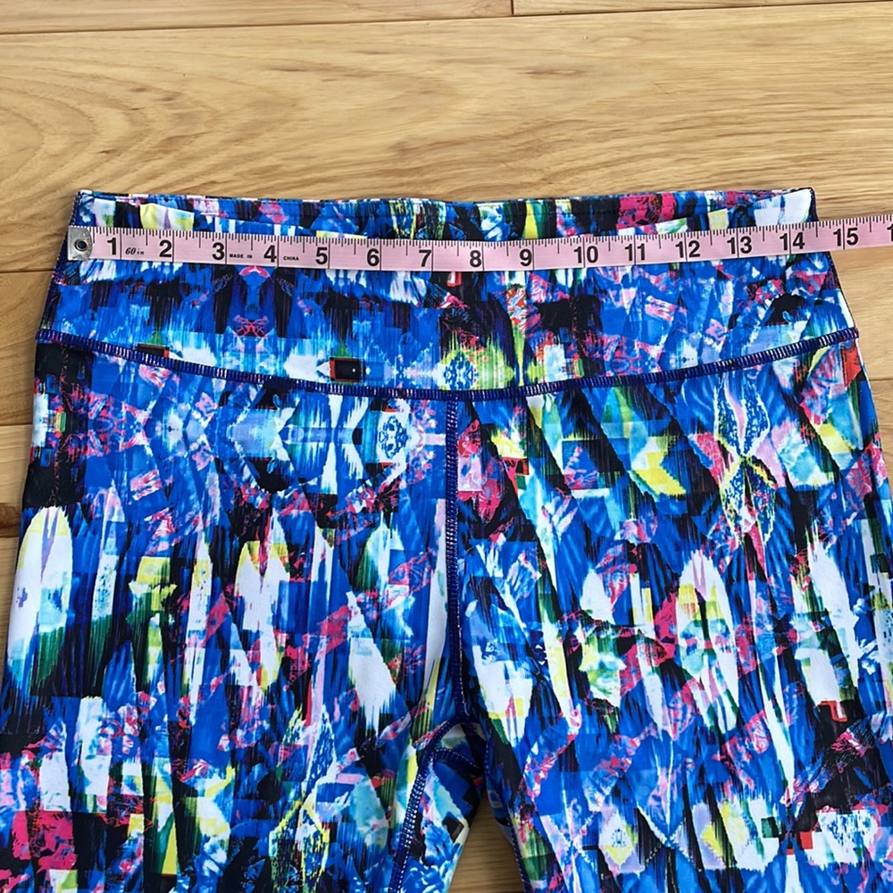 Lot of Fabletics High-Waisted Capri Leggings - Picture 4 of 10